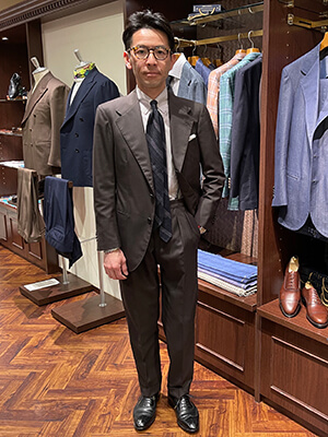 名古屋であれば試着もオッケースーツ　Bespoke