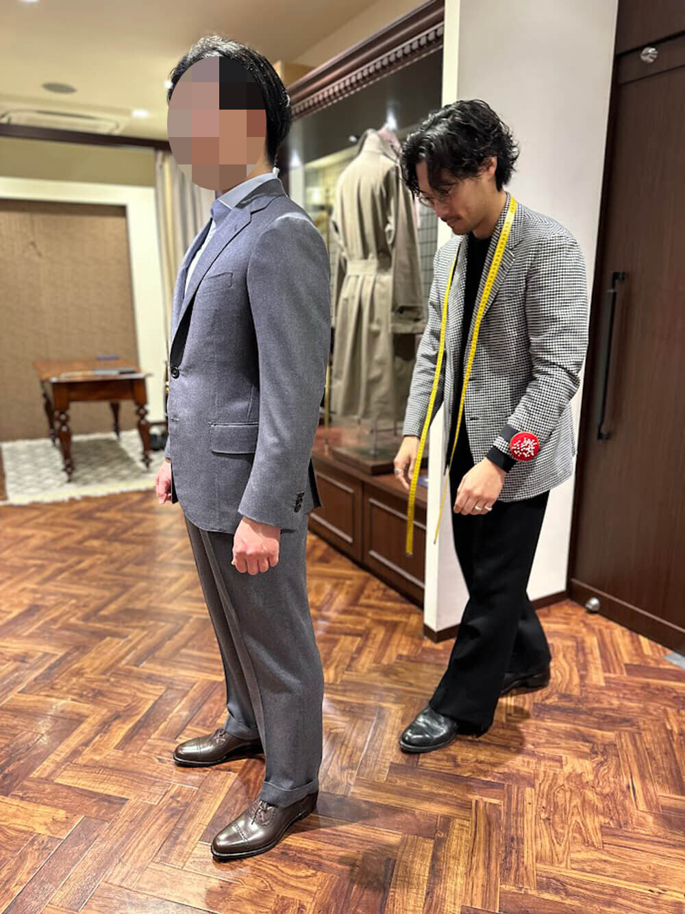 bespoke_suit_finish_02.jpg