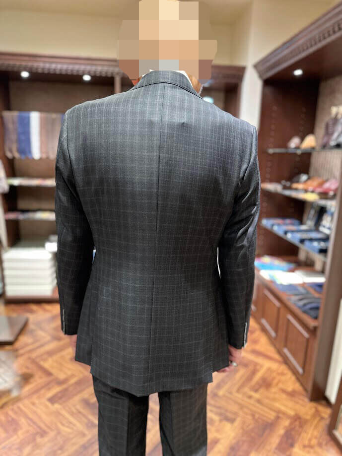 bespoke_suit_fitting2.jpg