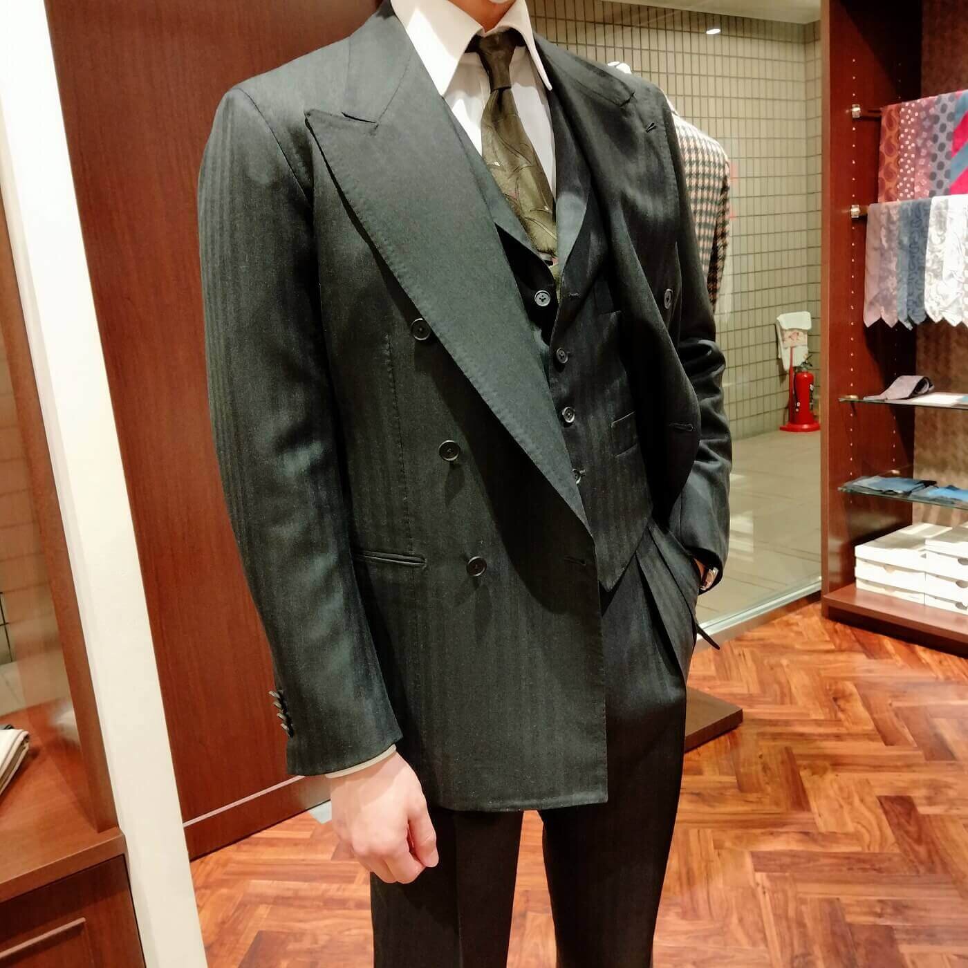 bespoke_suit_fivestars_a0463_15.jpg
