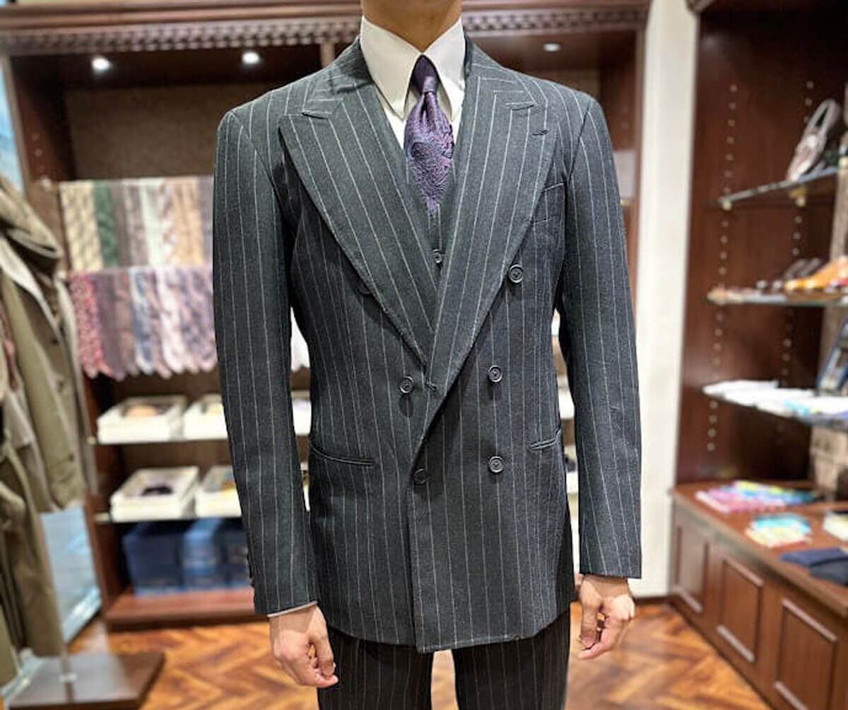 bespoke_suit_top.jpg