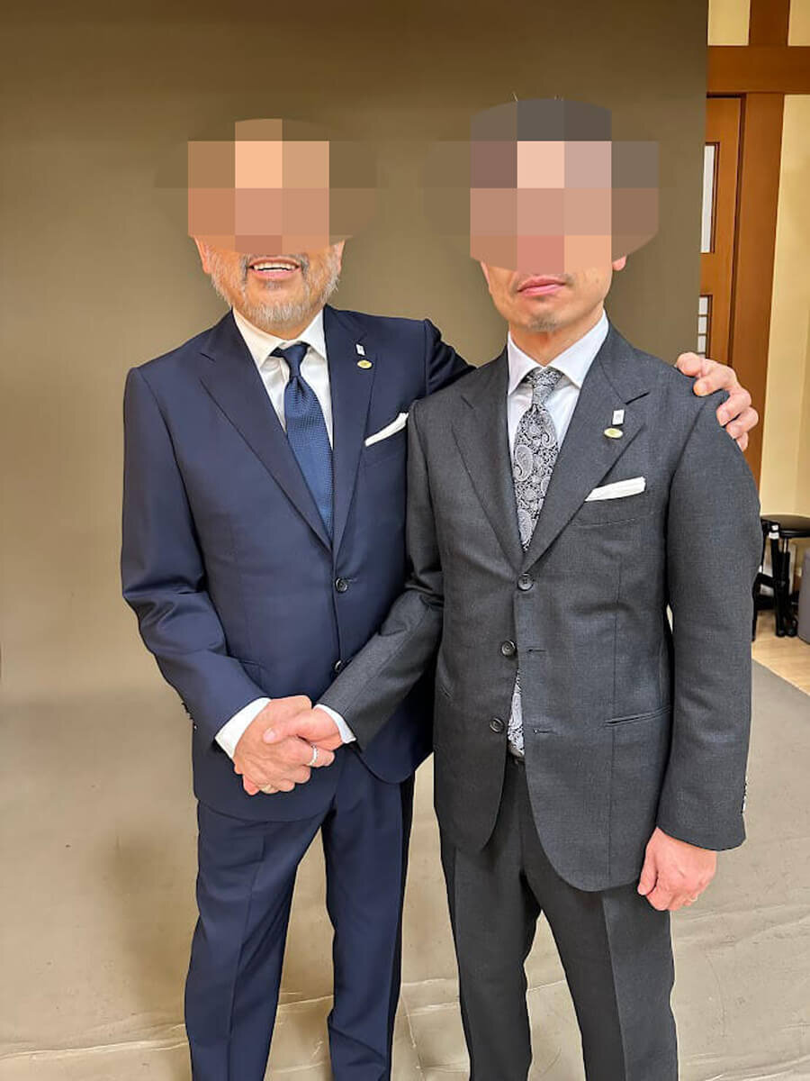 会社の式典に合わせて親子でオーダーいただいたビスポークスーツ