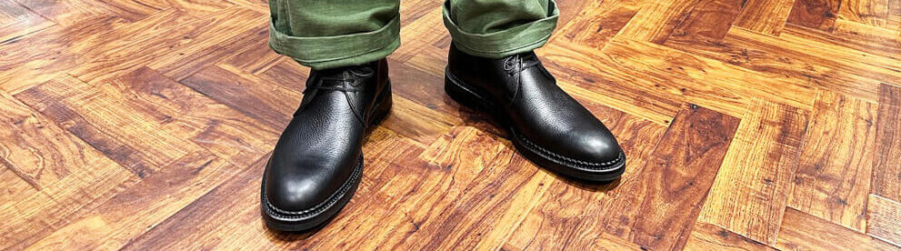 チャッカブーツのオーダーで叶えるジャケパンスタイル