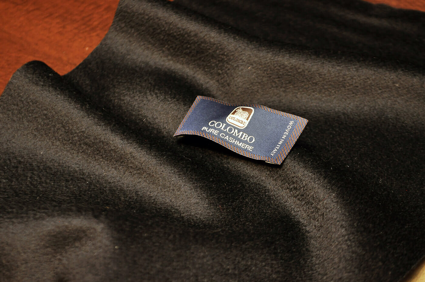 colombo_pure_cashmere_black.jpg