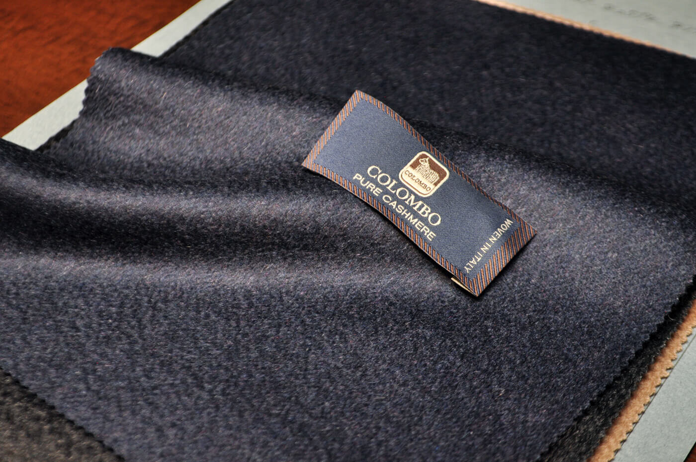 colombo_pure_cashmere_navy_blue.jpg