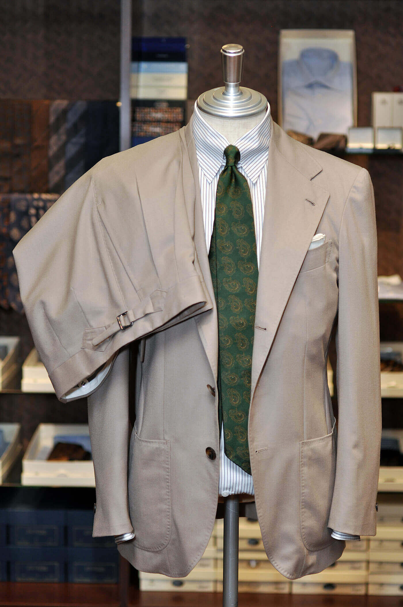 drapers_light_flannel_beige_suit_01.jpg