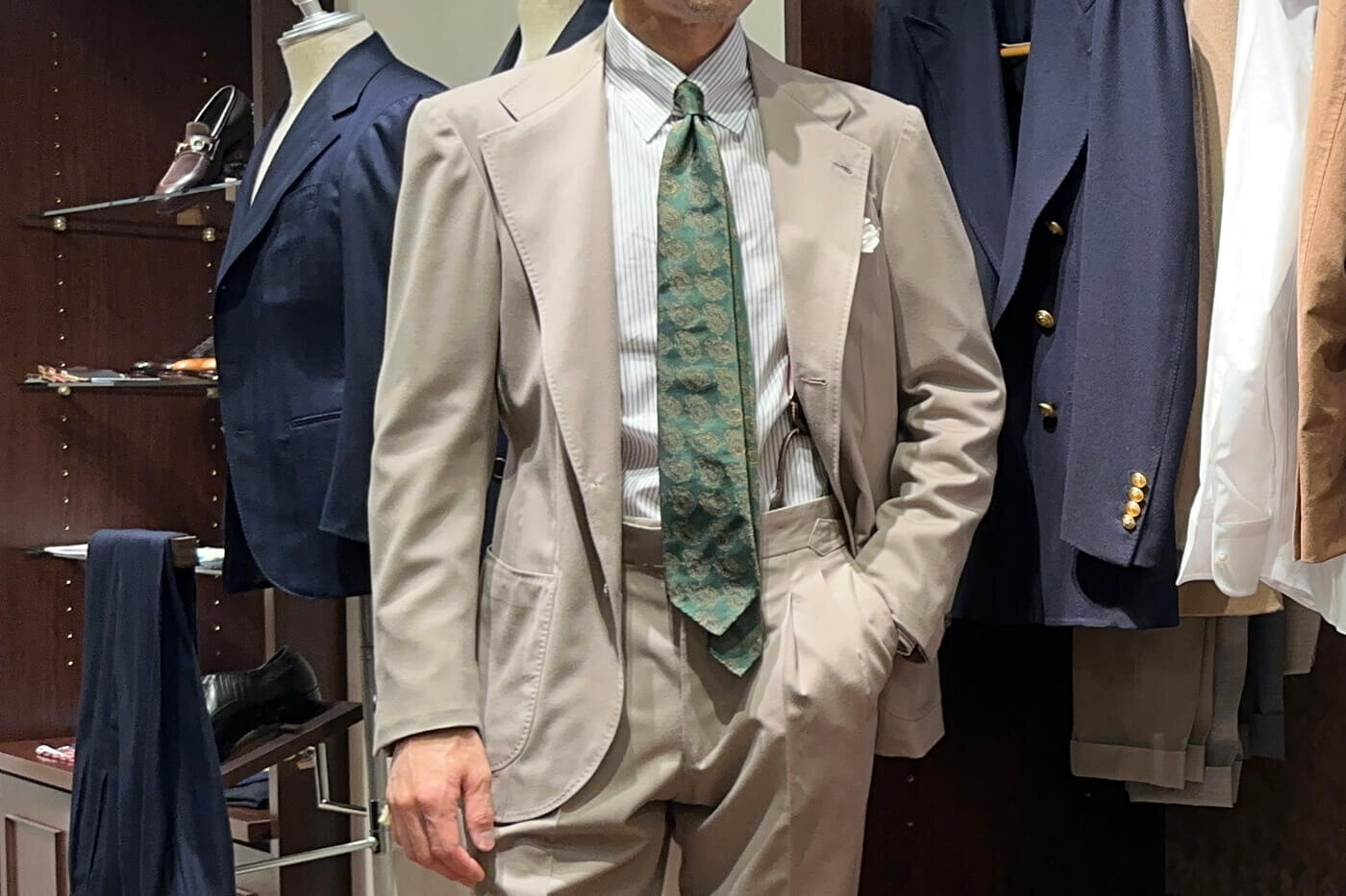 drapers_light_flannel_beige_suit_style1_2.jpg