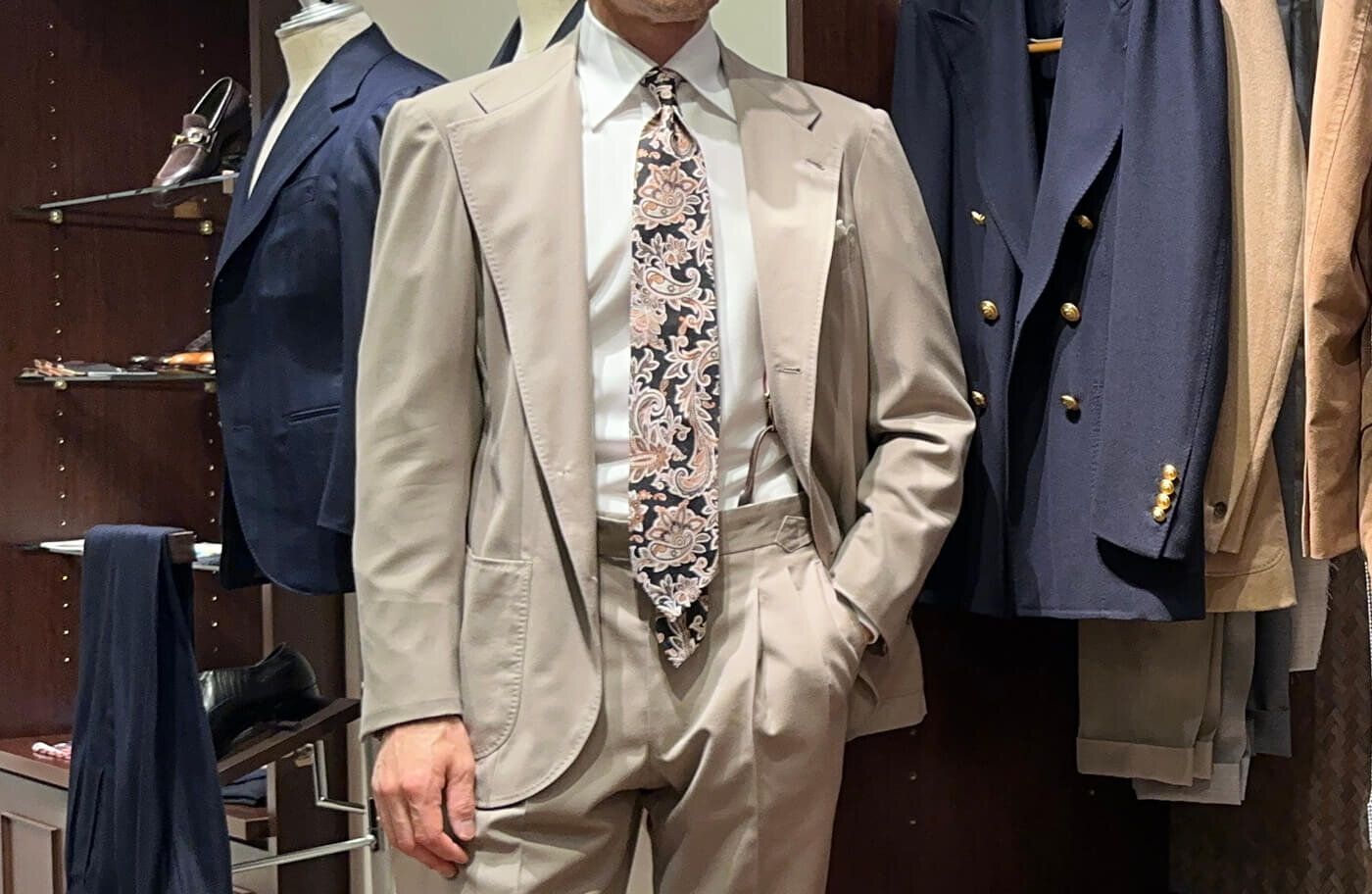 drapers_light_flannel_beige_suit_style3_2.jpg