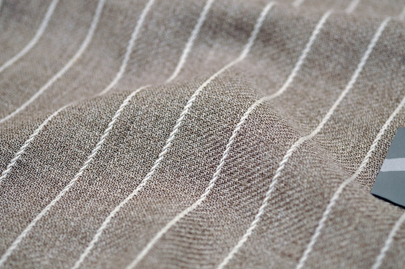 ferla_stripe_beige1.jpg