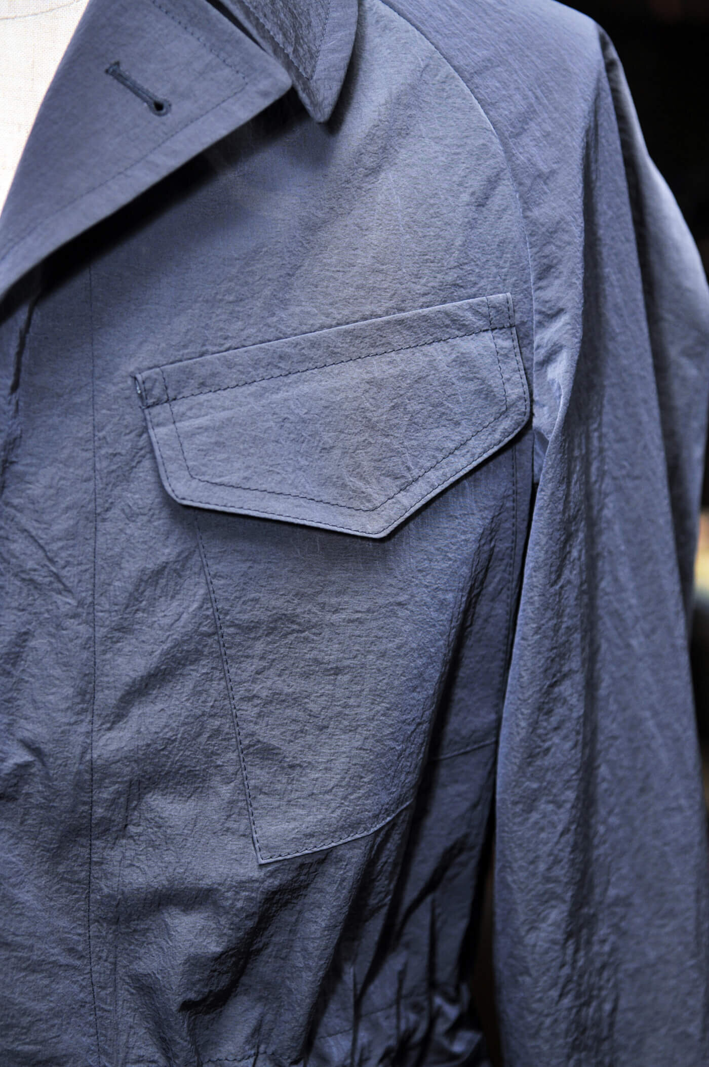 field_coat_nylon_navy_05.jpg