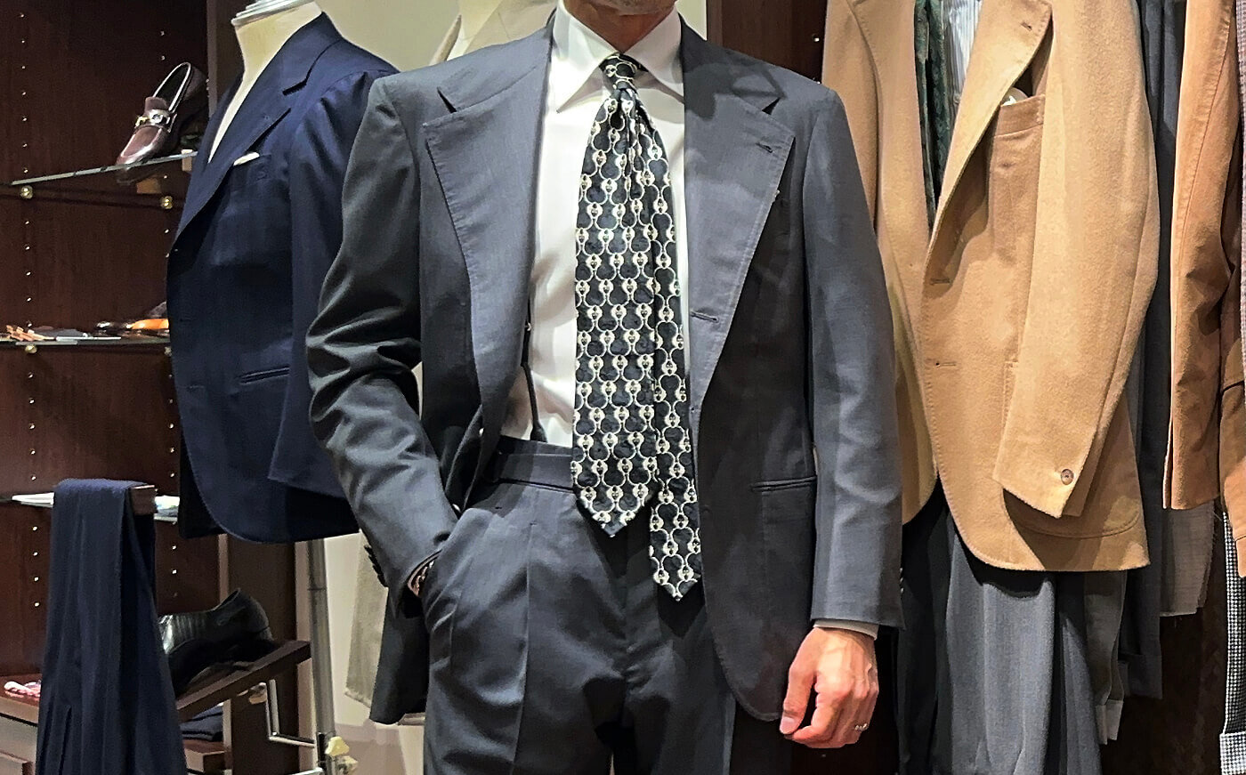 greenhills_gray_suit_style4_2.jpg