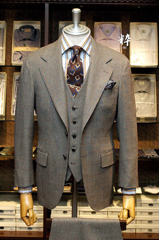 Bespoke Suit(オーダースーツ) ブラウンスリーピース Caccioppoli(カチョッポリ)の画像ID1506