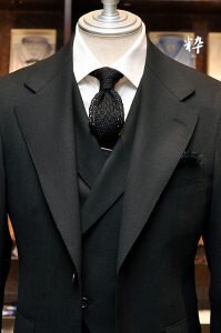 Bespoke Suit(オーダースーツ) フレスコ ブラック スリーピース HARDY MINNIS(ハーディーミニス) 