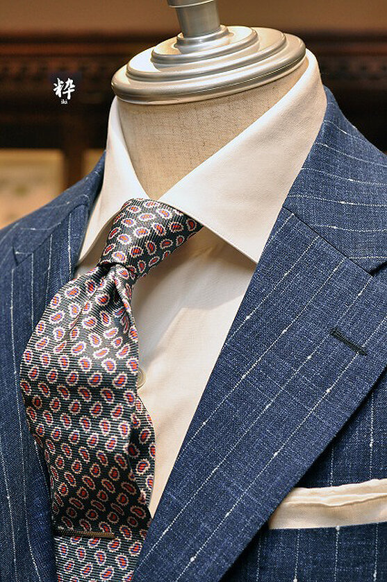 Bespoke Suit(オーダースーツ) ウール&シルク&リネン ストライプ Caccioppoli(カチョッポリ) の画像ID1077