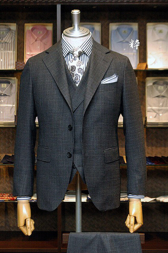 Bespoke Suit(オーダースーツ) グレーグレンチェック スリーピース Caccioppoli(カチョッポリ)の画像ID1045
