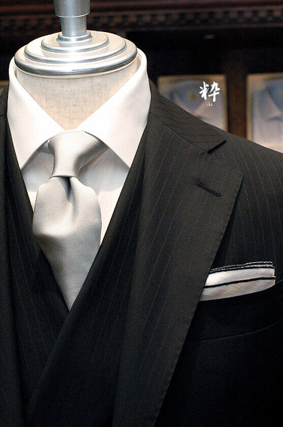 Bespoke Suit(オーダースーツ) ブラック シャドーストライプ CERRUTI(チェルッティ)  の画像ID1003