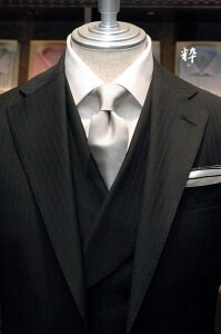Bespoke Suit(オーダースーツ) ブラック シャドーストライプ CERRUTI(チェルッティ)  