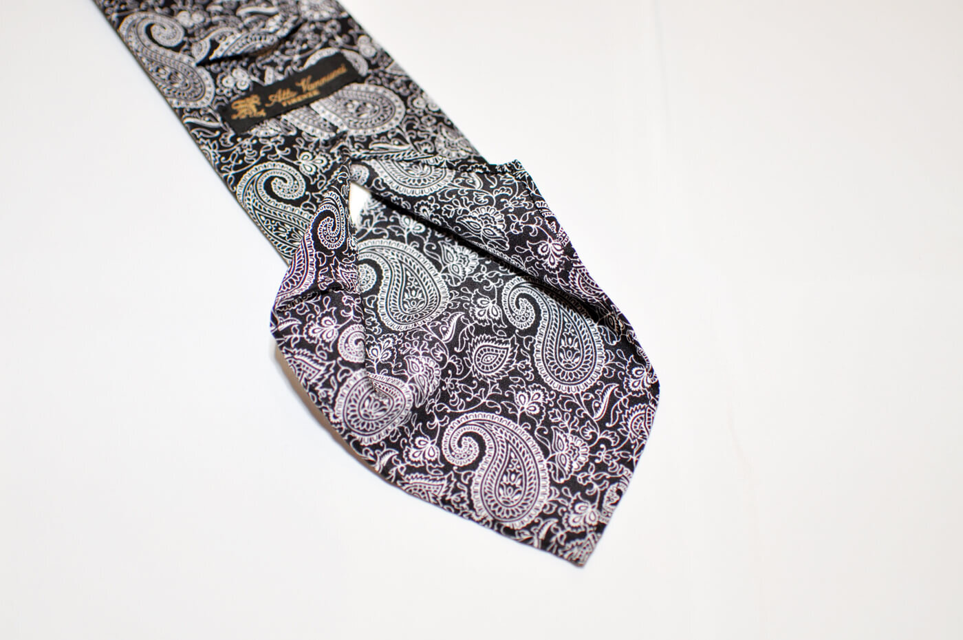 paisley_tie_black_atto_vannucci_03.jpg