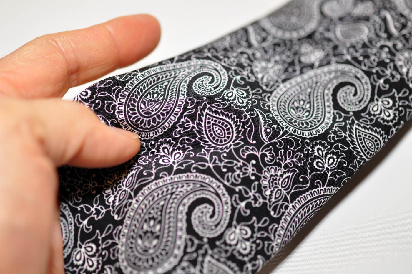 paisley_tie_black_atto_vannucci_06.jpg
