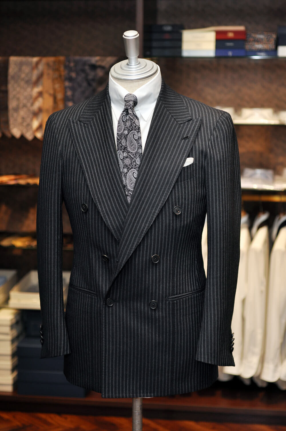 paisley_tie_black_atto_vannucci_07.jpg
