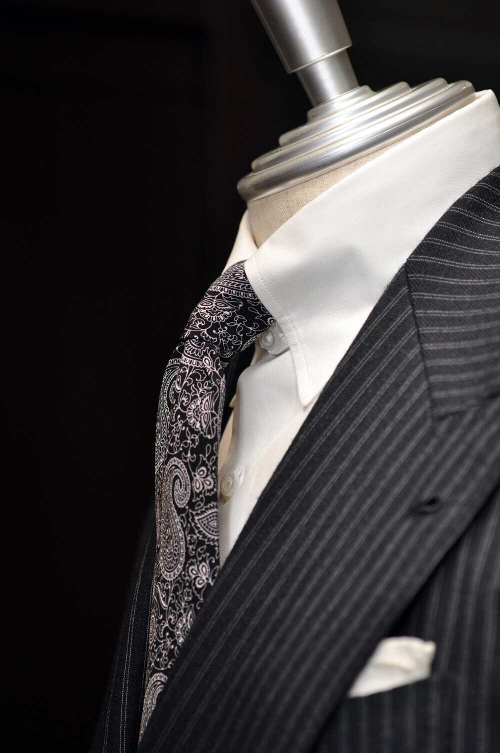 paisley_tie_black_atto_vannucci_10.jpg