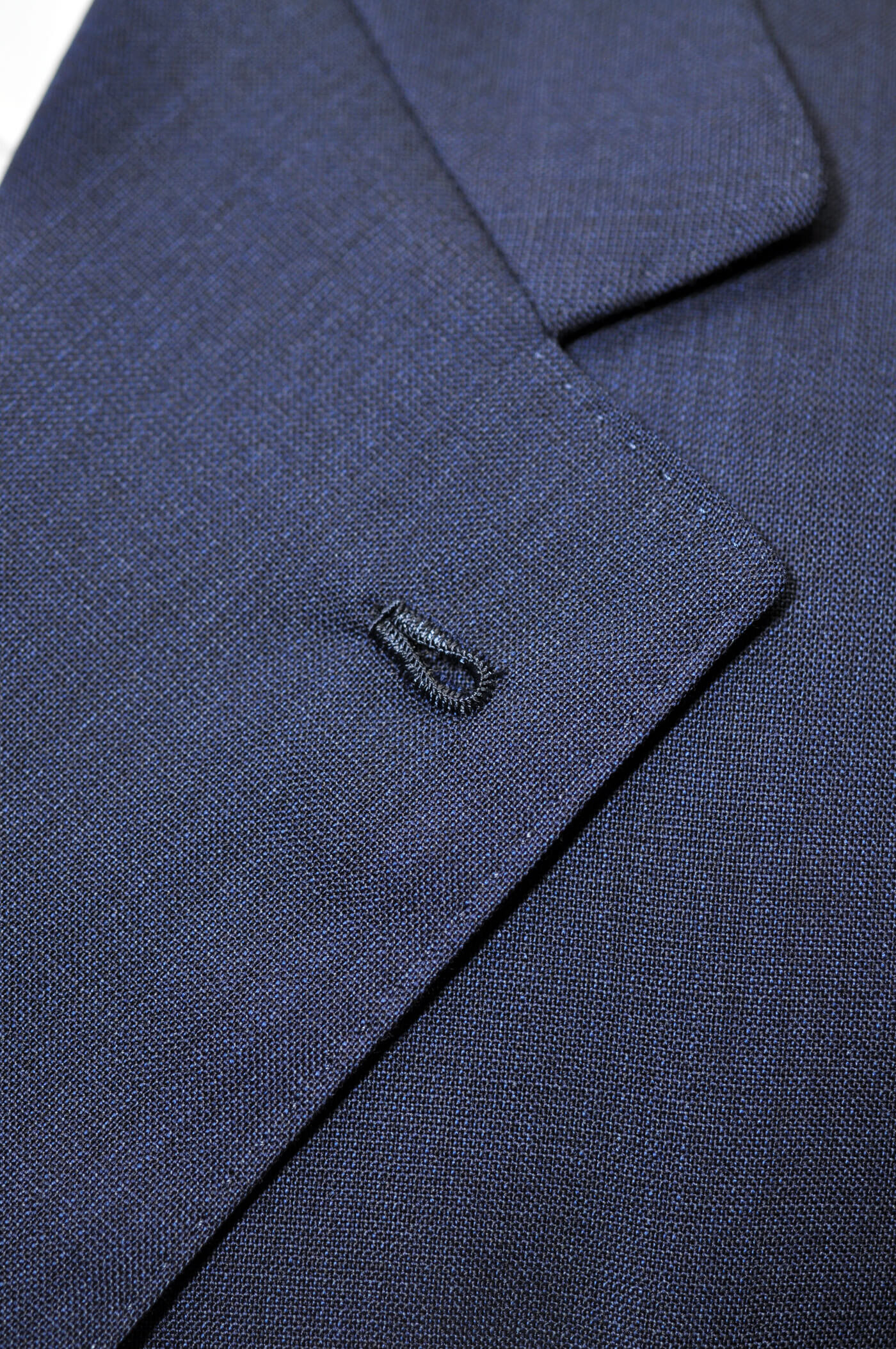 plain_navy_suit_drapers_ascot_2ply_4.jpg
