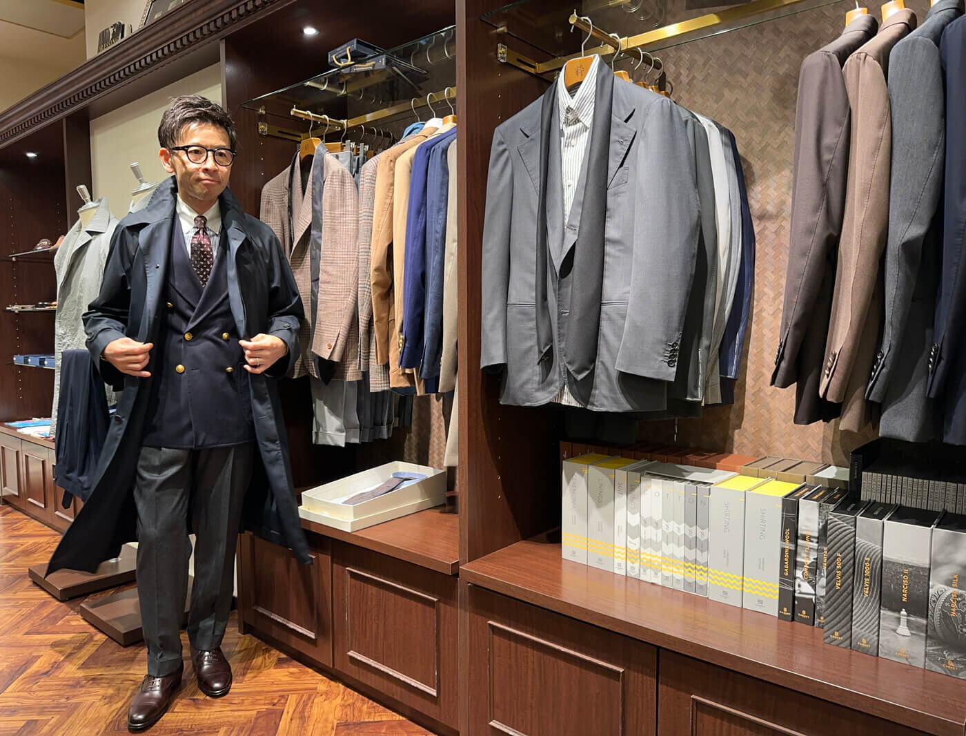 raglan_sleeve_coat_greenhills_style4.jpg