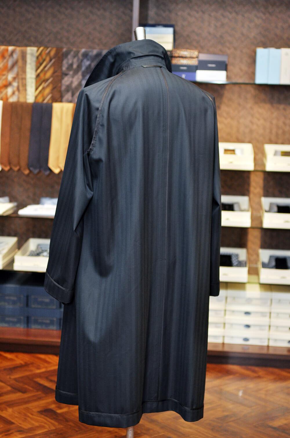 raglansleeve_coat_green_herringbone_greenhills_14.jpg
