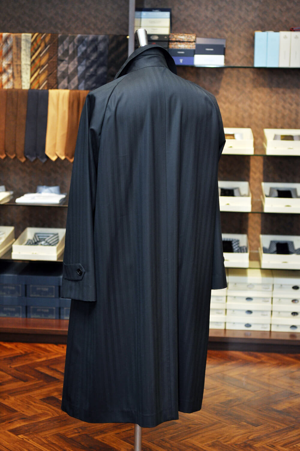raglansleeve_coat_green_herringbone_greenhills_8.jpg