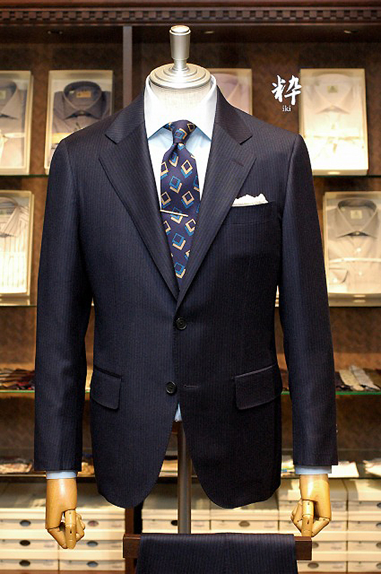 Bespoke Suit オーダースーツ Drapers ドラッパーズ Topline ネイビーフランネル シングル2ボタン 愛知県名古屋市東区のオーダースーツ専門店 ビスポークテーラー粋