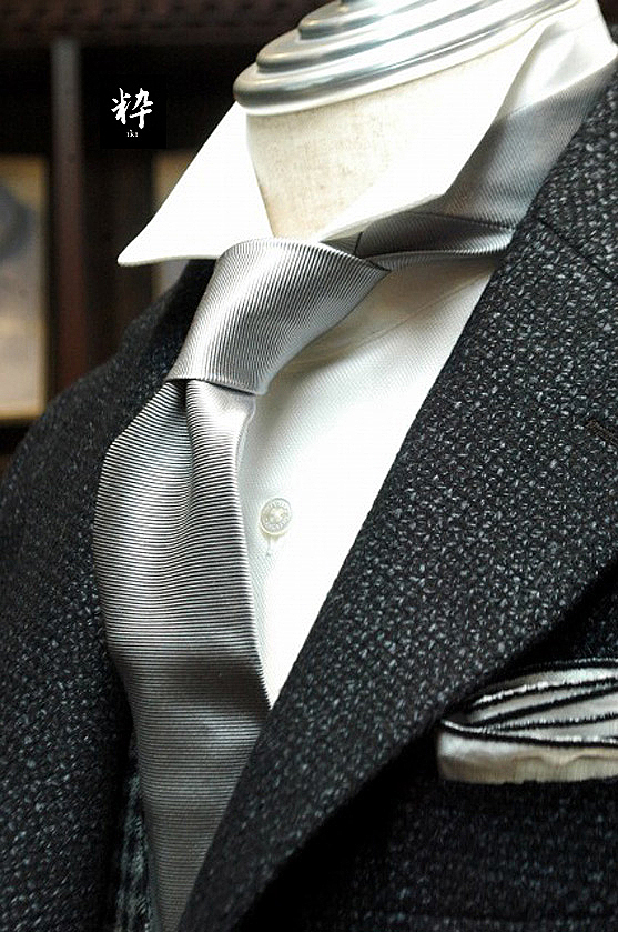 ウール&シルク ブラックジャケット DRAPERS(ドラッパーズ) | 名古屋 ビスポークテーラー 粋